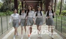 比基尼惊魂夜在线观看,海滩狂欢背后的惊悚真相